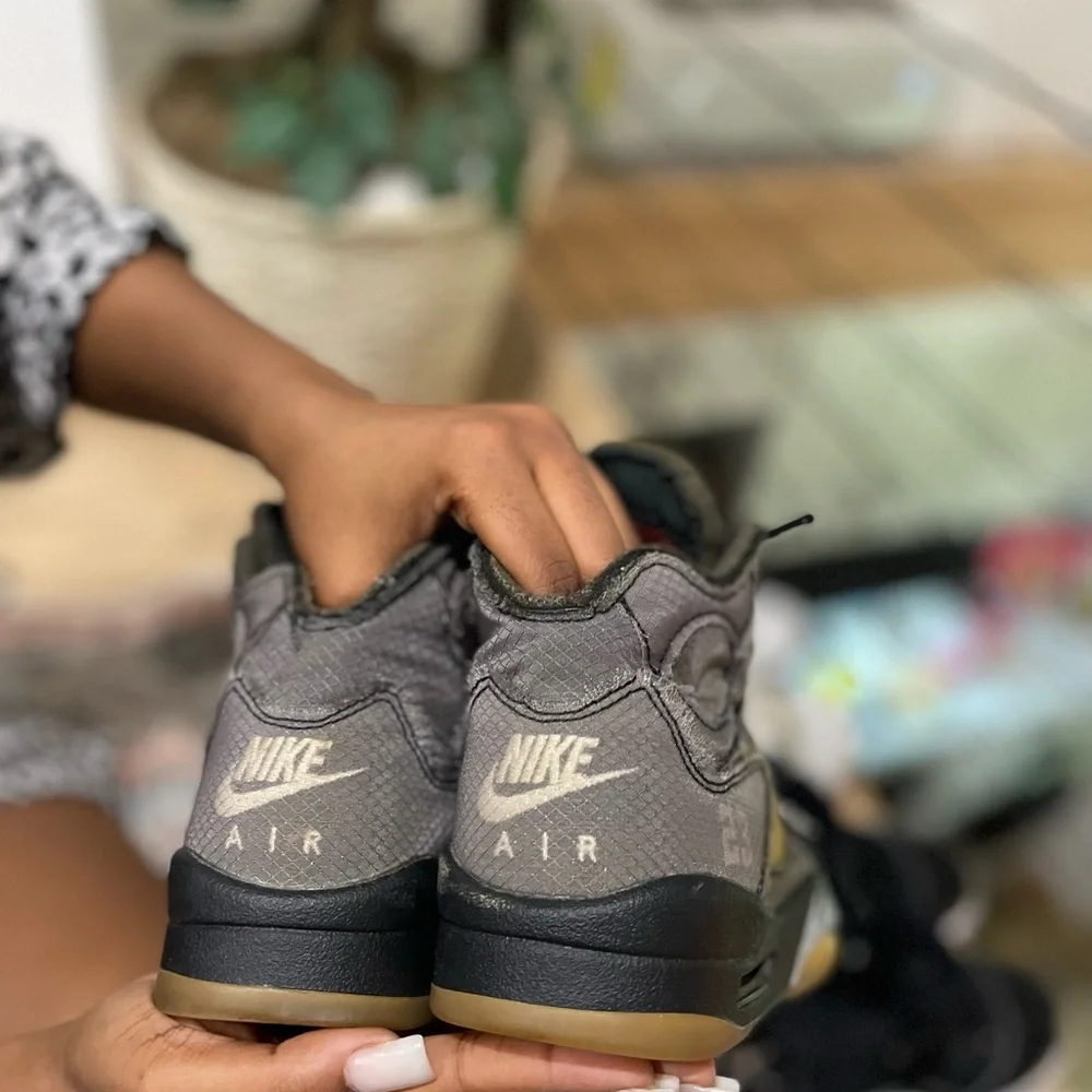 OFF WHITE x Jordans